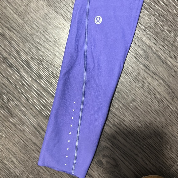 Purple lululemon leggings - Picture 2 of 6